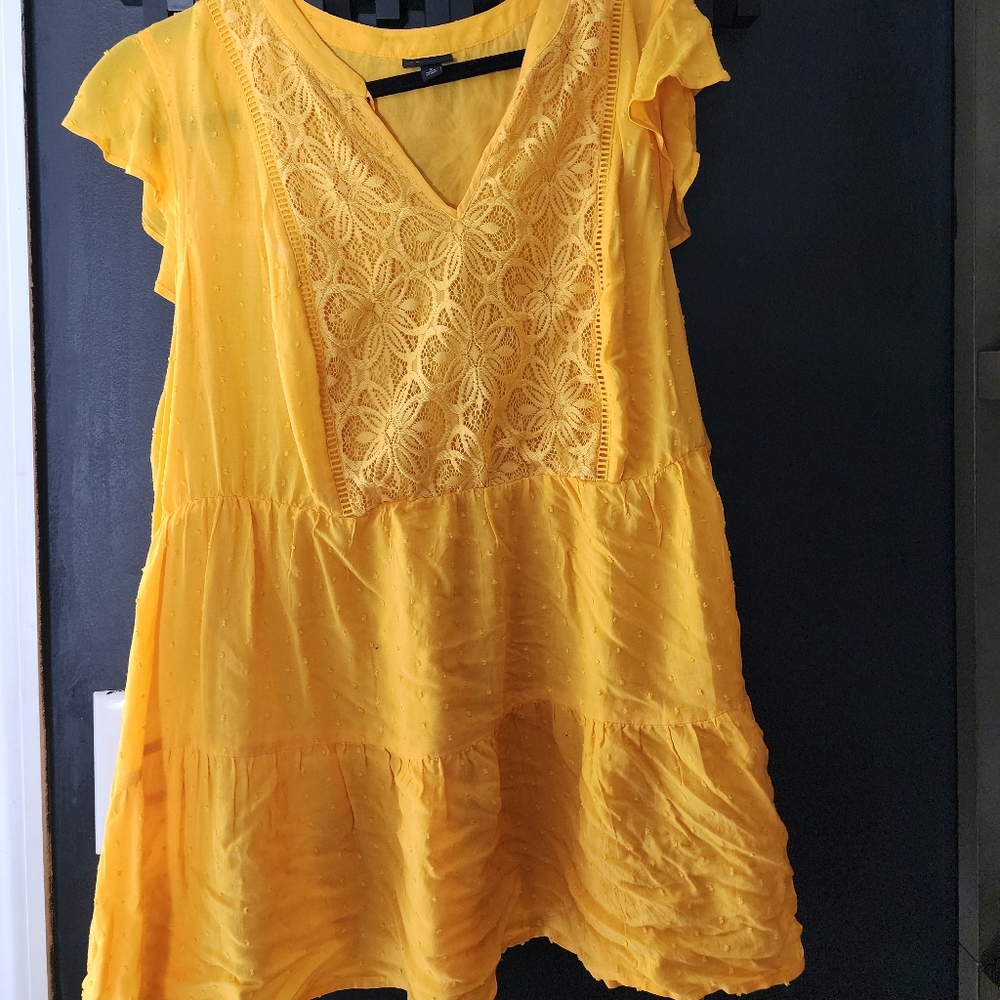 Torrid Yellow 3xl Tiered Flowy Chip Dot Blouse Tunic